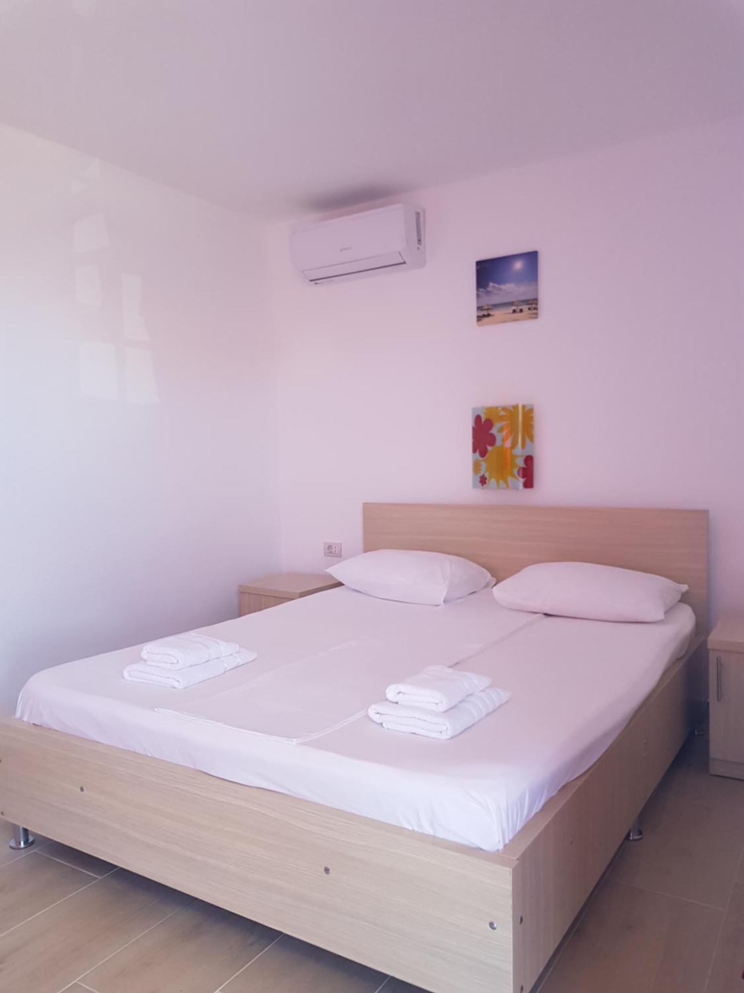 Evana House Costinesti Exterior foto